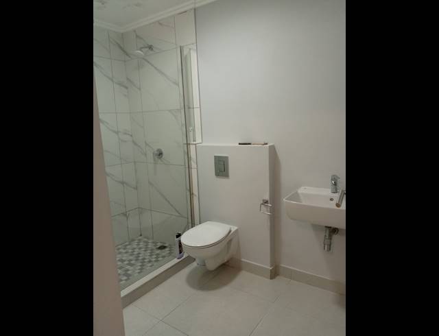 2 BEDROOM APARTMENT FOR SALE IN UMHLANGA RIDGE